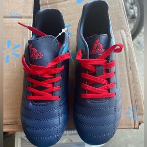 *Brava Boys Size 2.5 Soccer Cleats Outdoor Play Football Excellent Condition*New